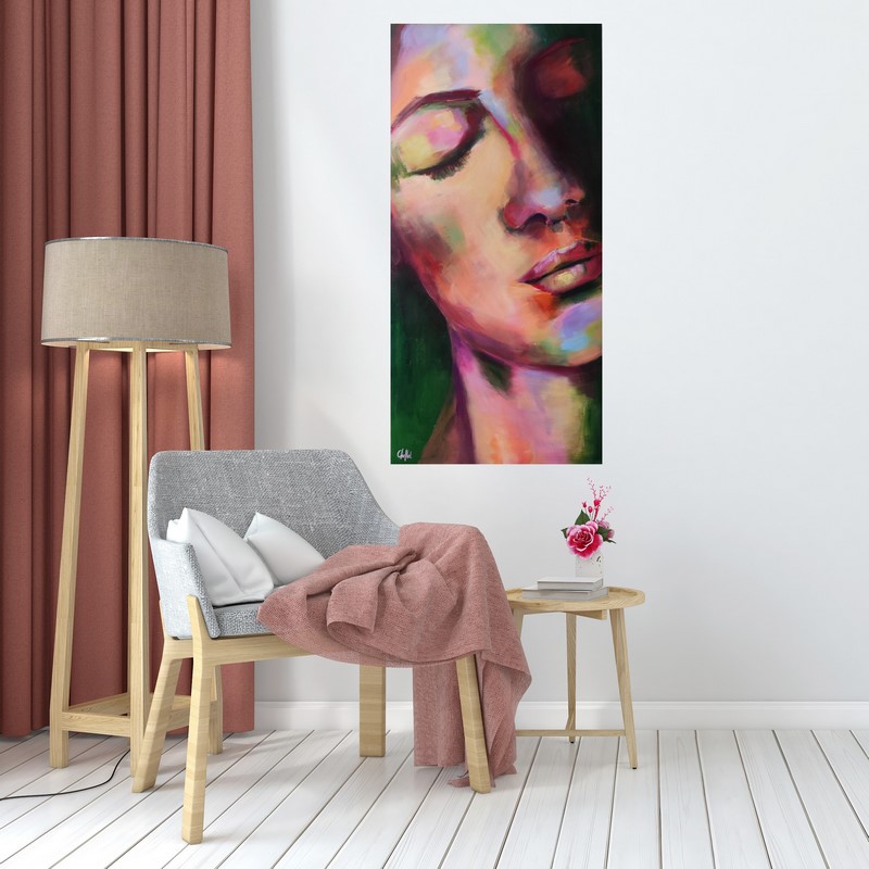 Tableau peinture visage femme en gros plan, tableau moderne et abstrait, tableau d'artiste, artiste Chenel, teintes vertes et roses, douceur