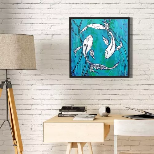 Tableau acrylique format 40 x 40 cm représentant deux poissons ornés de feuilles argentées sur un fond texturé peint au couteau. Les couleurs vibrantes et la texture ajoutent une dimension unique à cette œuvre d'art moderne