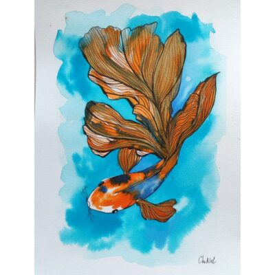 encre de l'artiste peintre CheNel, représentant une carpe koï, qui nage dans des eaux turquoises. La carpe est orange, bleu outremer et dorées. L'encre est relevé au crayon liner noir. Format de l'encre 21 x 29.7 cm