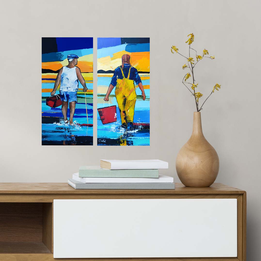 Diptyque, deux tableaux formats 40 x 20, peint en peinture acrylique au couteau. Œuvre d'art originale et unique, peinte par l'artiste Bretonne CheNel. Le tableau représente deux pêcheurs à pieds s'en allant pêcher à pieds avec leurs paniers, à marée basse. Ils ont les pieds dans l'eau.